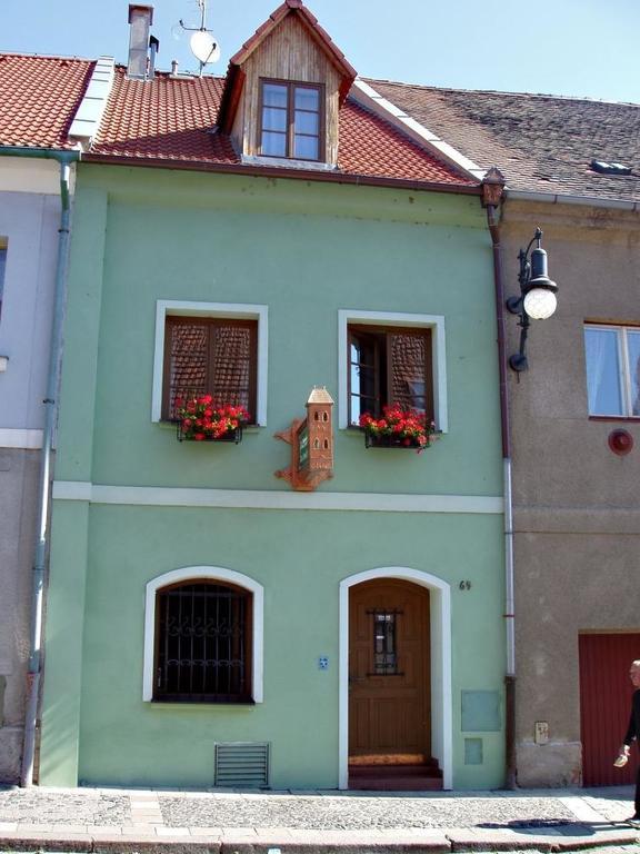 Penzion Na Hradbach Лоуни Екстериор снимка